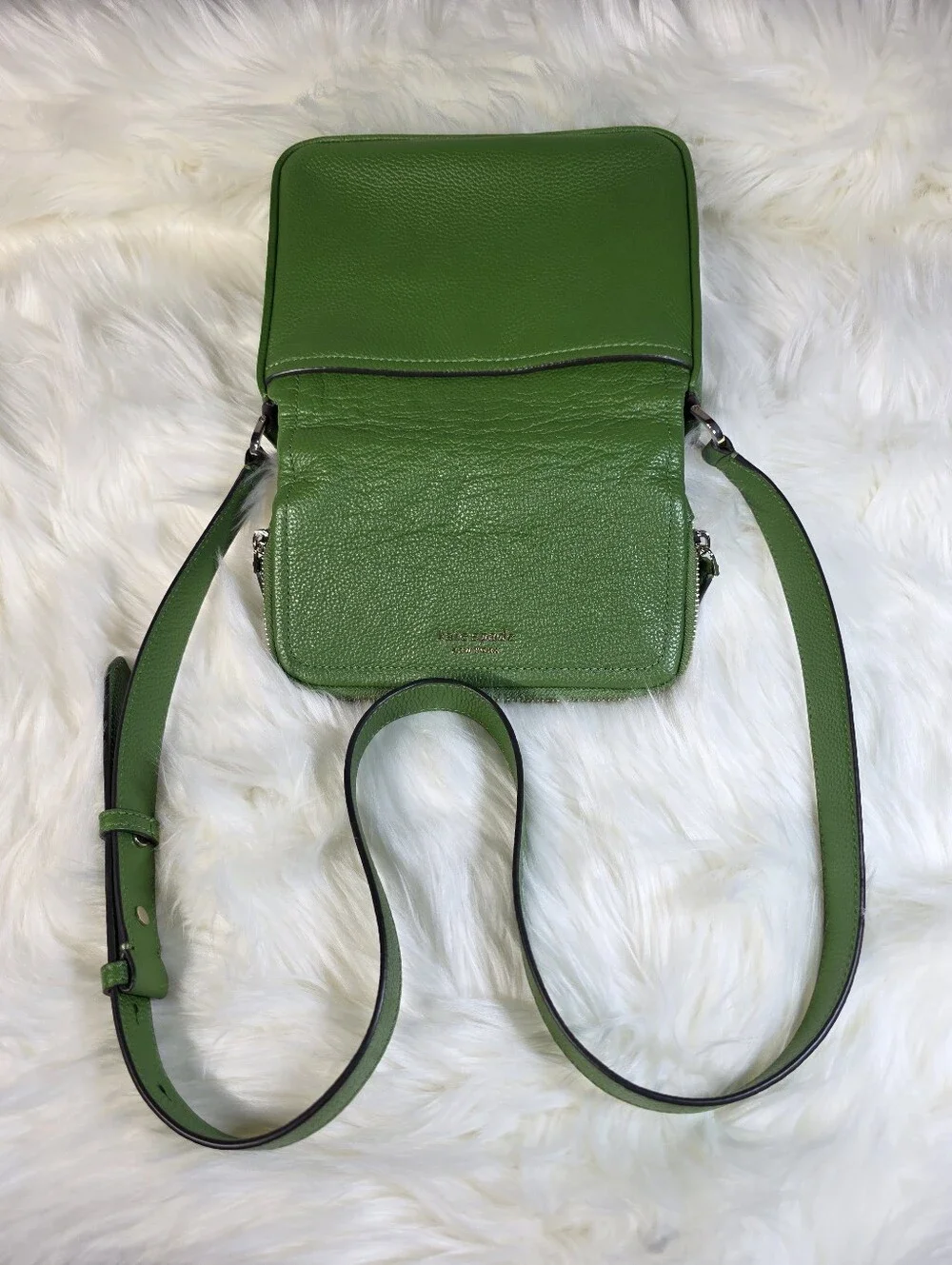 Kate Spade New York Run Around crossbody bag Pebbled Leather Like New